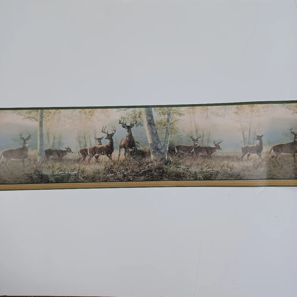 Wallpaper Border Buck in Woods Green Trim